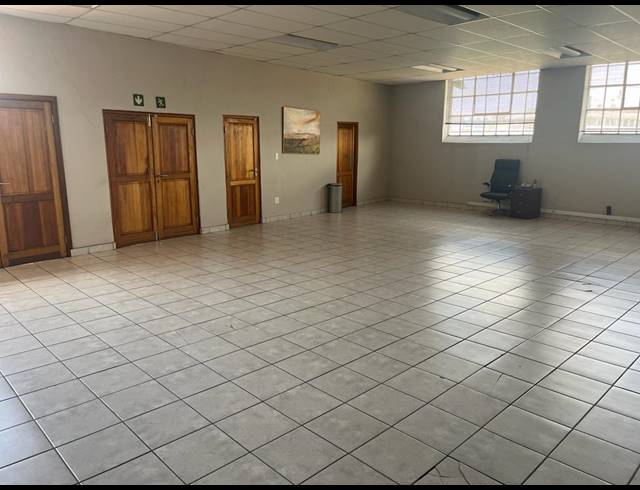2,000M² WAREHOUSE FOR SALE IN TROYEVILLE